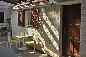 Holiday apartments - island Brac