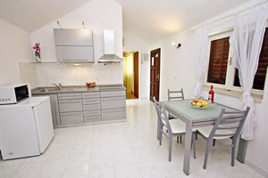 Holiday apartments - island Brac